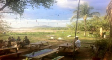 Cornhole on the beach?! Yes, please!
Cornhole on the beach?! Yes, please!
